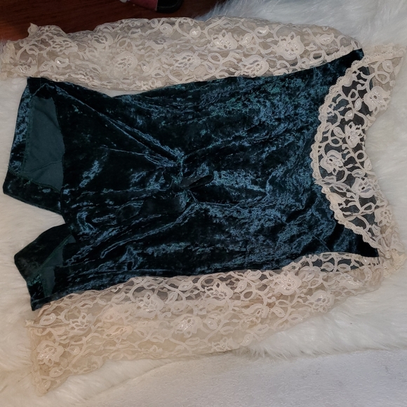 Vintage lace velvet green 80s button blouse - Picture 4 of 12
